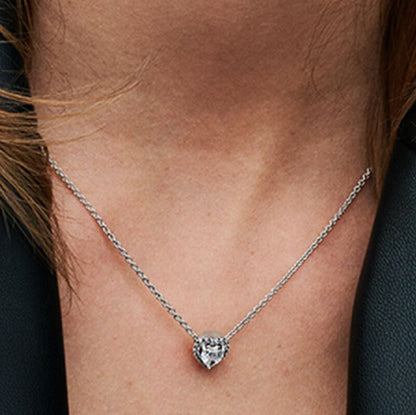 Collar de plata con corazón cristal blanco