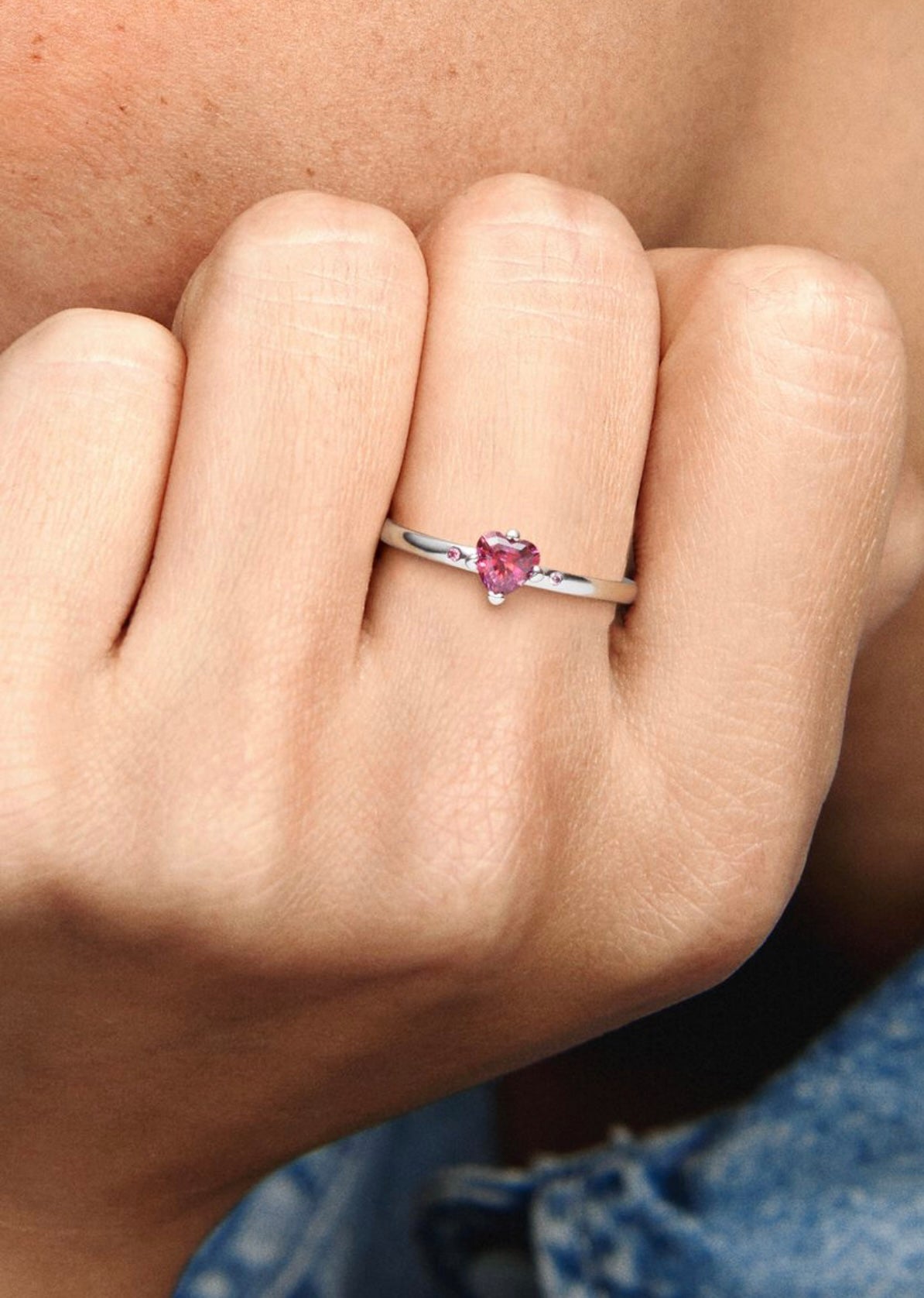 Anillo corazon rojo